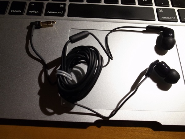 Philips フィリップス のヘッドフォン She9710を買ったのでレビューじゃ Philips フィリップス のヘッドフォン She9710を買ったのでレビューじゃ